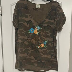 Brown and Green Graphic Embellished Short Sleeve Tee